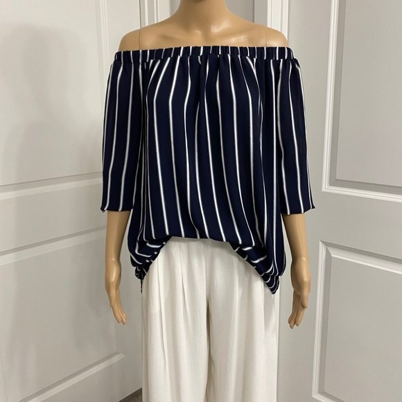 Forevery 21 Contemporary Collection Off Shoulder Top. Blue/White Stripe. Small. - Picture 1 of 9